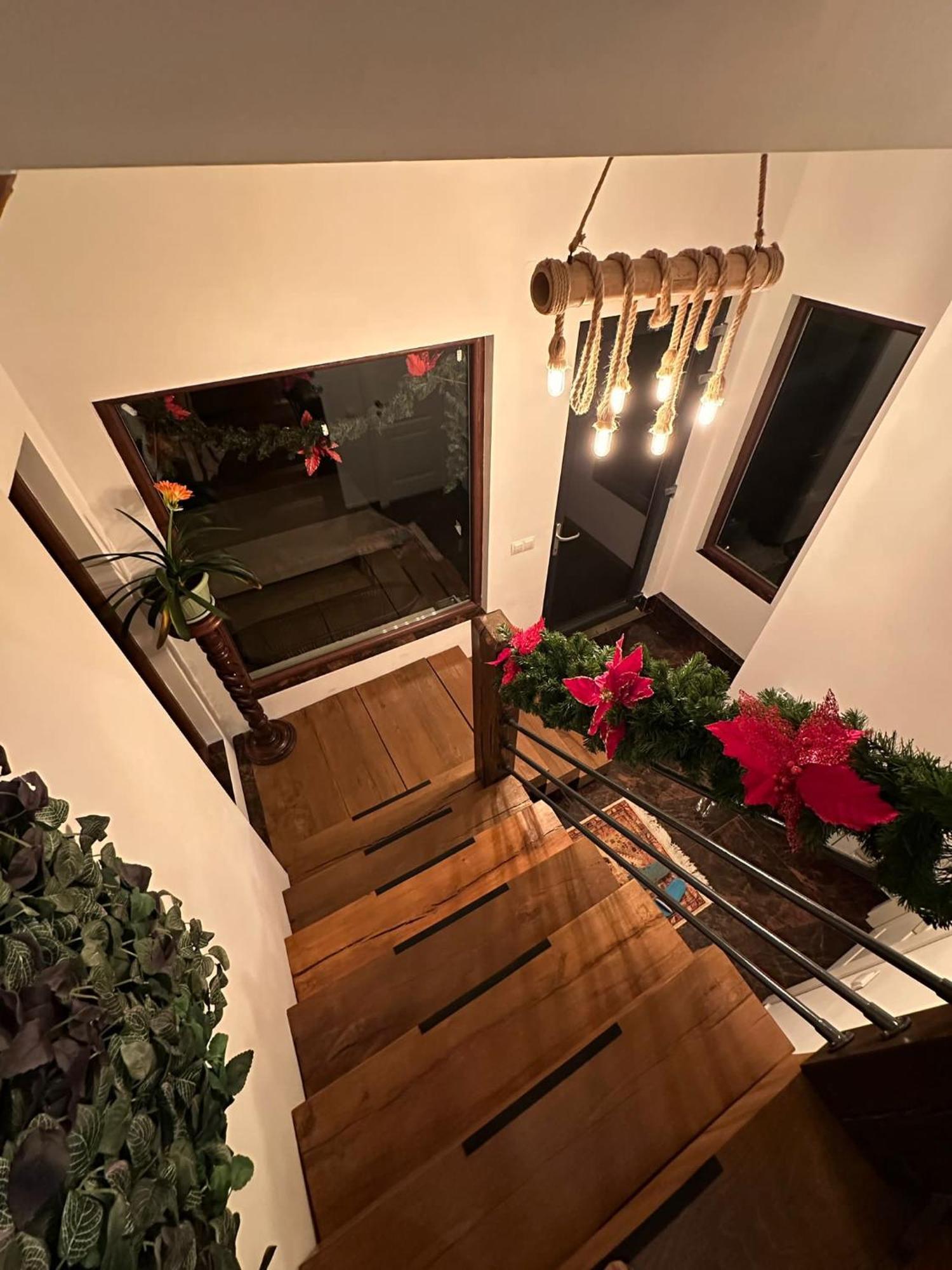 Attic 33 Apartment Campulung Moldovenesc Exterior photo
